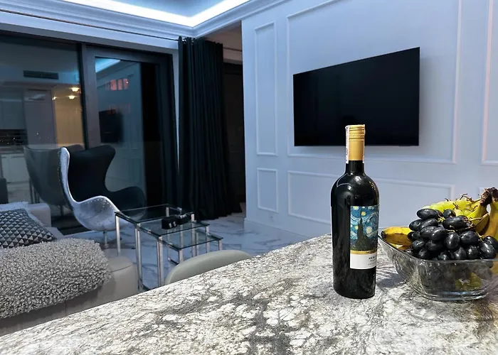 Hanza Tower Times Square Apartment