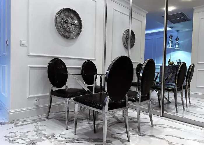 Hanza Tower Times Square *